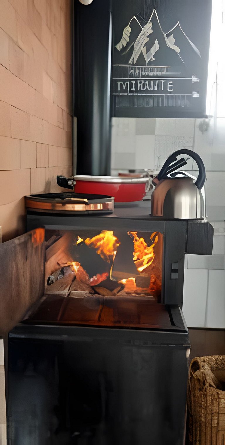 Chalé com piscina, banheira e sala de jogos na Serra