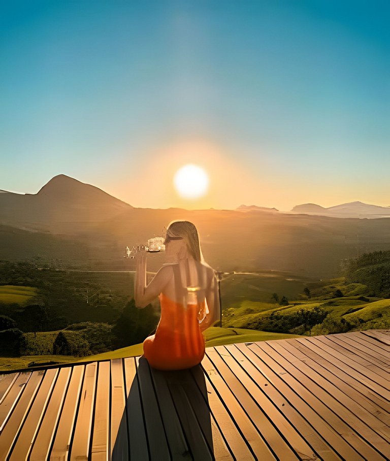 Chalé com piscina, banheira e sala de jogos na Serra