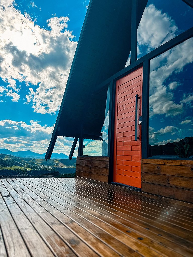 Chalé com piscina aquecida e vista incrivel