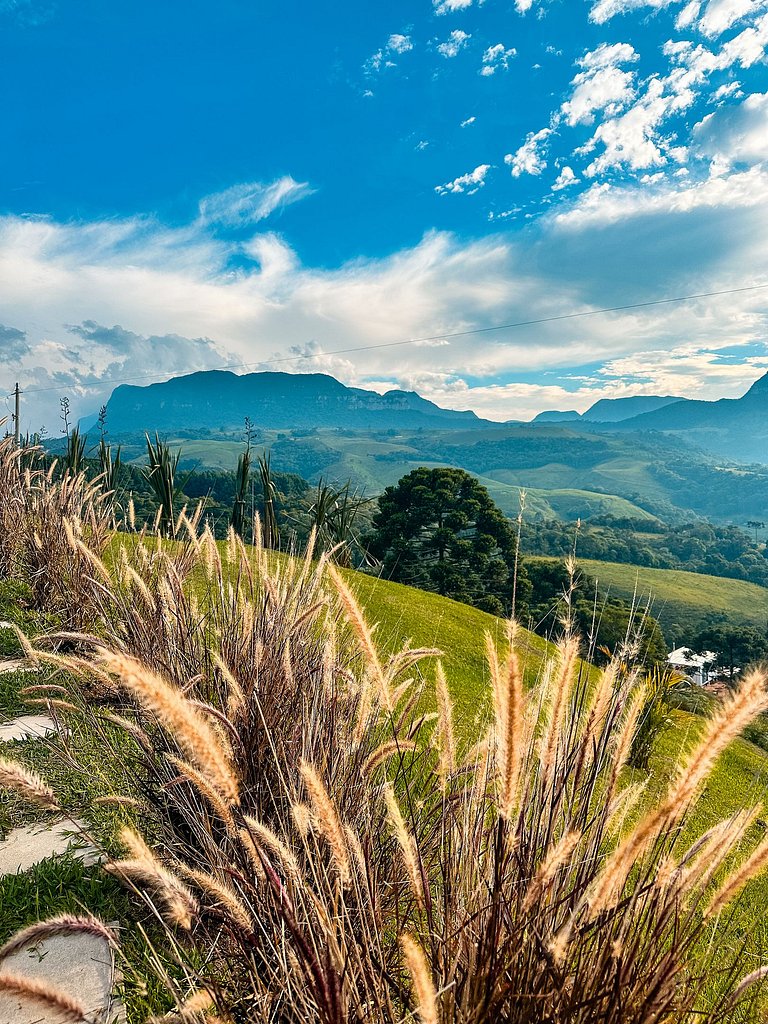 Chalé com piscina aquecida e vista incrivel