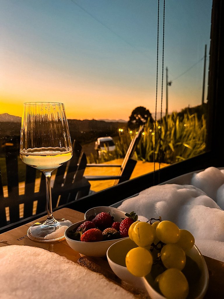 Chalé Romântico com Jacuzzi e vista incrível
